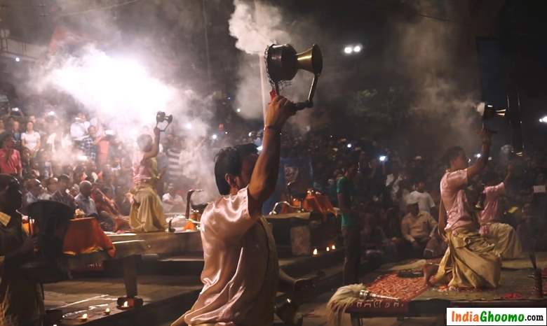 Ganga Aarti Varanasi dashashwamedh ghat