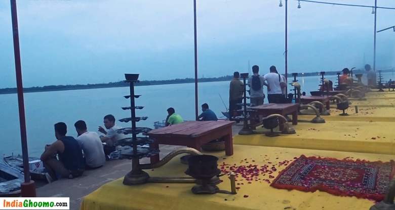 Varanasi Morning Arti Assi Ghat