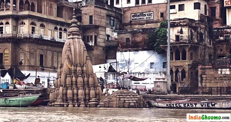 Varanasi Tilted Shiv Temple Scindia Ghat