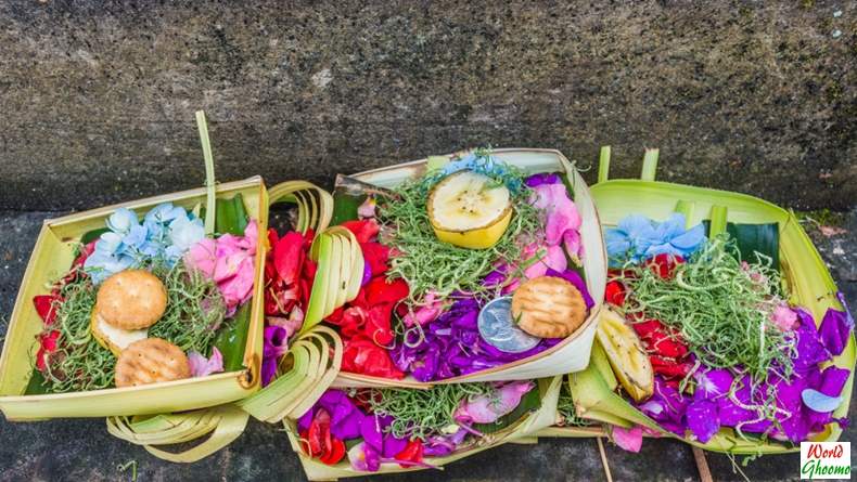 Canang sari - The Offering Bali