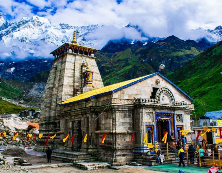 Kedarnath Temple Mobile Ban 2026: No Phones Allowed Inside Shrine